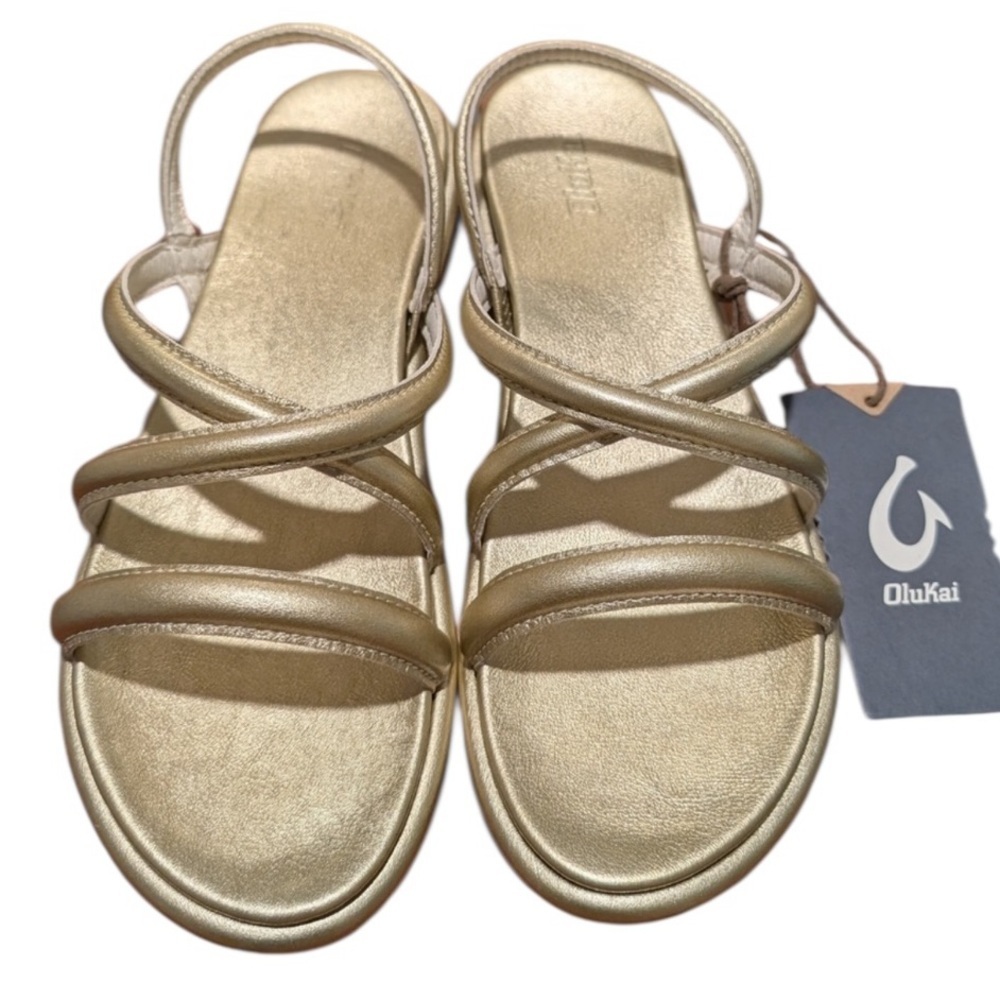 OLUKAI Tiare Elegant Strappy Support Leather Sandal in Gold Nwt